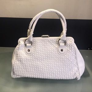 Elloitt Lucca Socialite